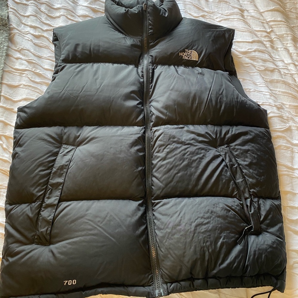 Men’s North Face Black Full Zip Vest - 700 Down